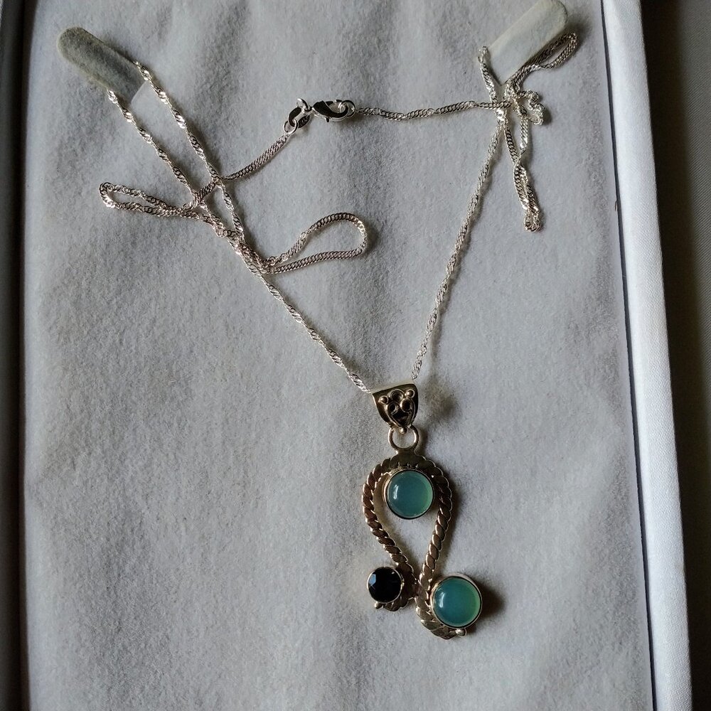 2" BLUE MOONSTONE AND AMETHYST STERLING PENDANT W/.5" BALE 24" STERLING CHAIN